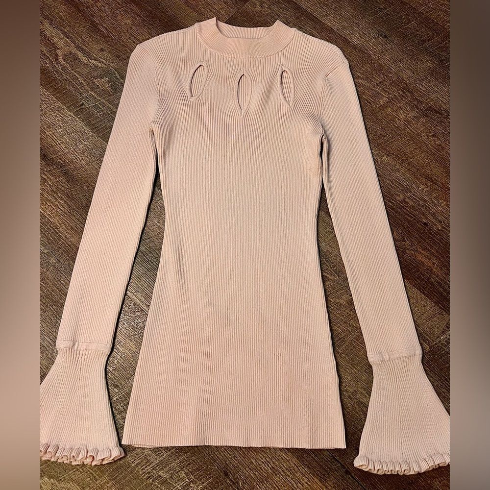 Candie’s Blush Pink Ribbed Keyhole Sweater M Bell Sleeve Knit Top - Picture 3 of 11